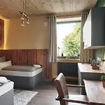 Hannover - Phil & Max Und Airport Apart-hotel 3*